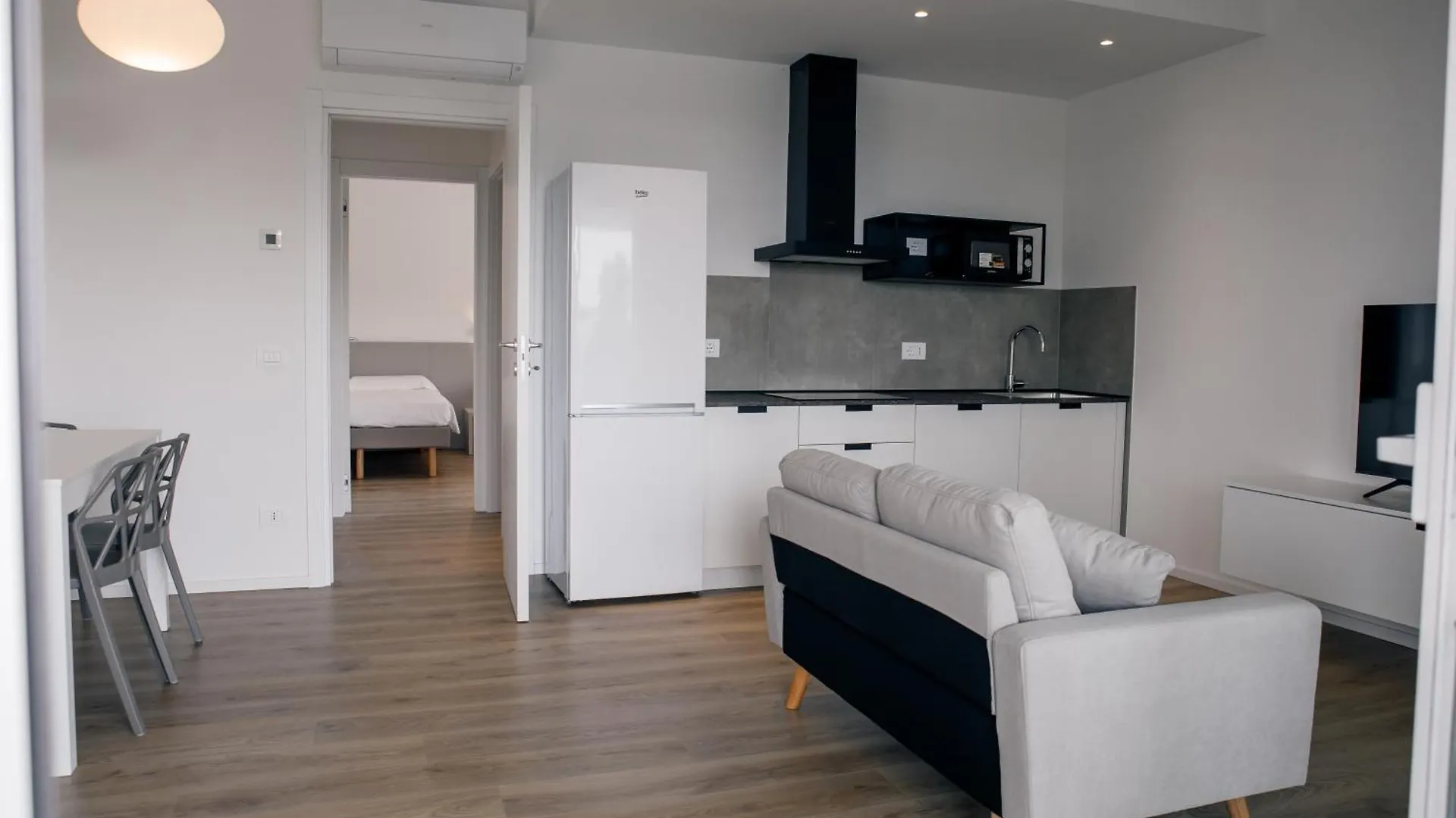 K Modern Apartments Ronchi  Italien